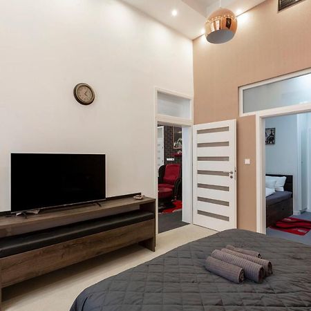 Exclusive Marilyn Apartment In The Heart Of Boedapest Buitenkant foto