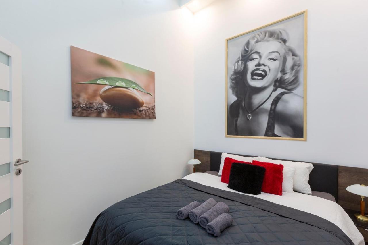 Exclusive Marilyn Apartment In The Heart Of Boedapest Buitenkant foto