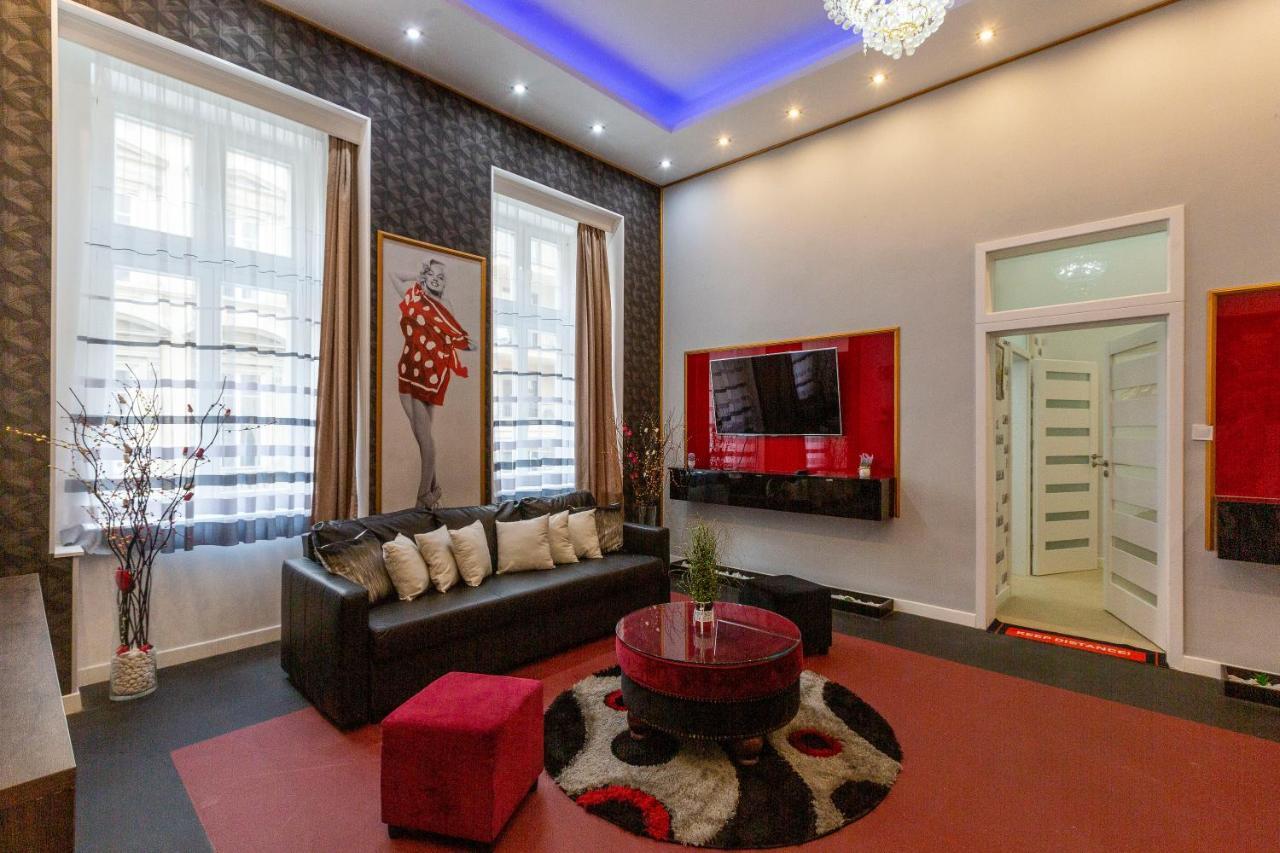 Exclusive Marilyn Apartment In The Heart Of Boedapest Buitenkant foto