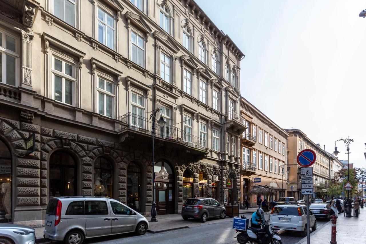 Exclusive Marilyn Apartment In The Heart Of Boedapest Buitenkant foto